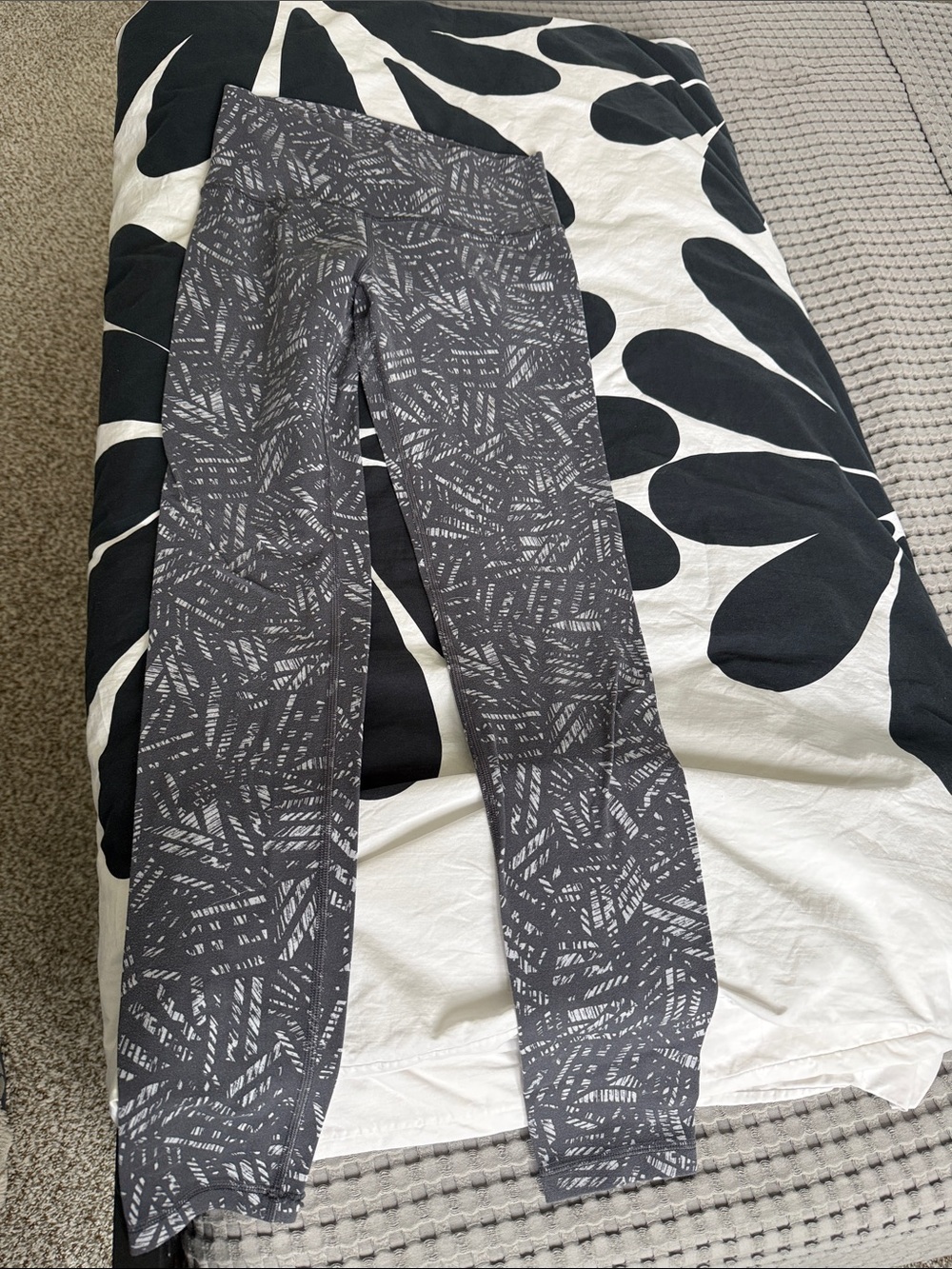 Gray Patterned Active Leggings